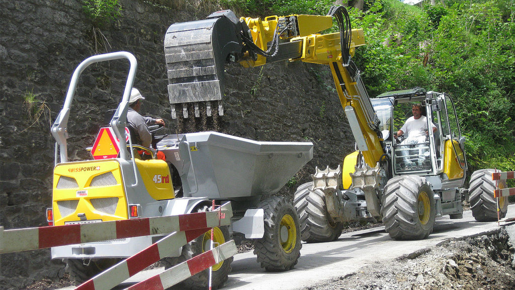 Construction Menzi Muck